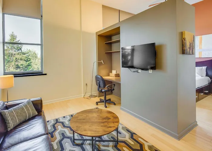 Centrally Located Harrisburg Studio Near Downtown!
